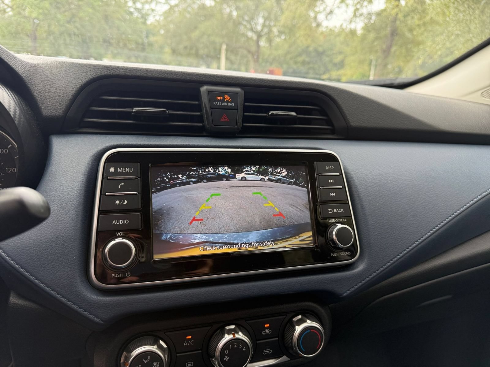Used 2025 Nissan Versa SV FWD image 18