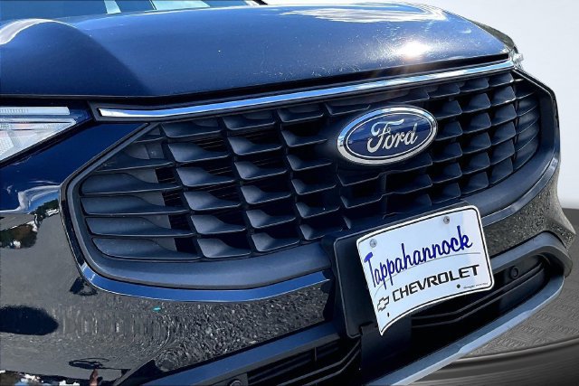 Used 2023 Ford Escape Active FWD image 28