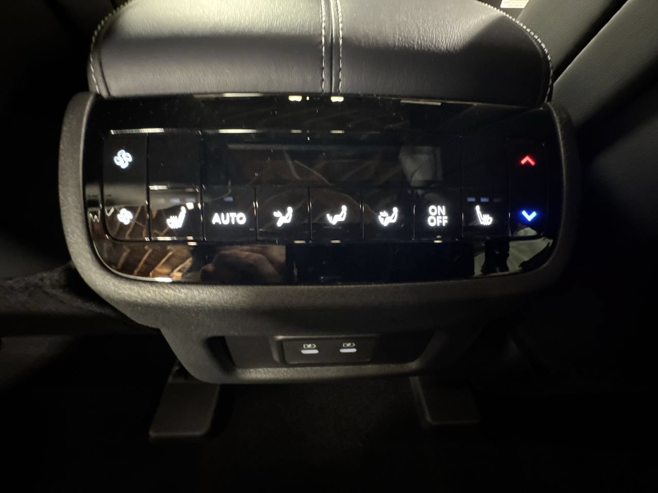 Certified 2026 INFINITI QX60 Sport w/ Dark Cargo Package AWD/4WD image 33