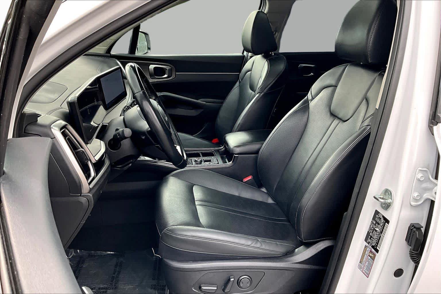 Used 2024 Kia Sorento X-Line EX AWD/4WD image 12