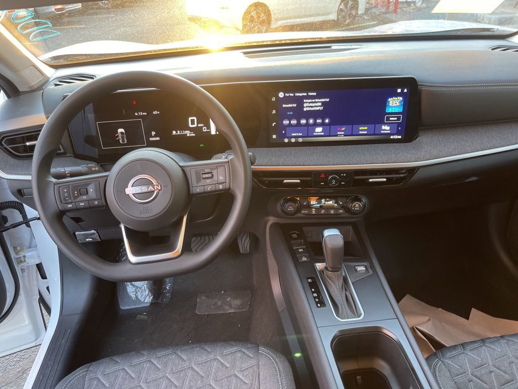 New 2026 Nissan Kicks SV w/ SV Premium Package image 12