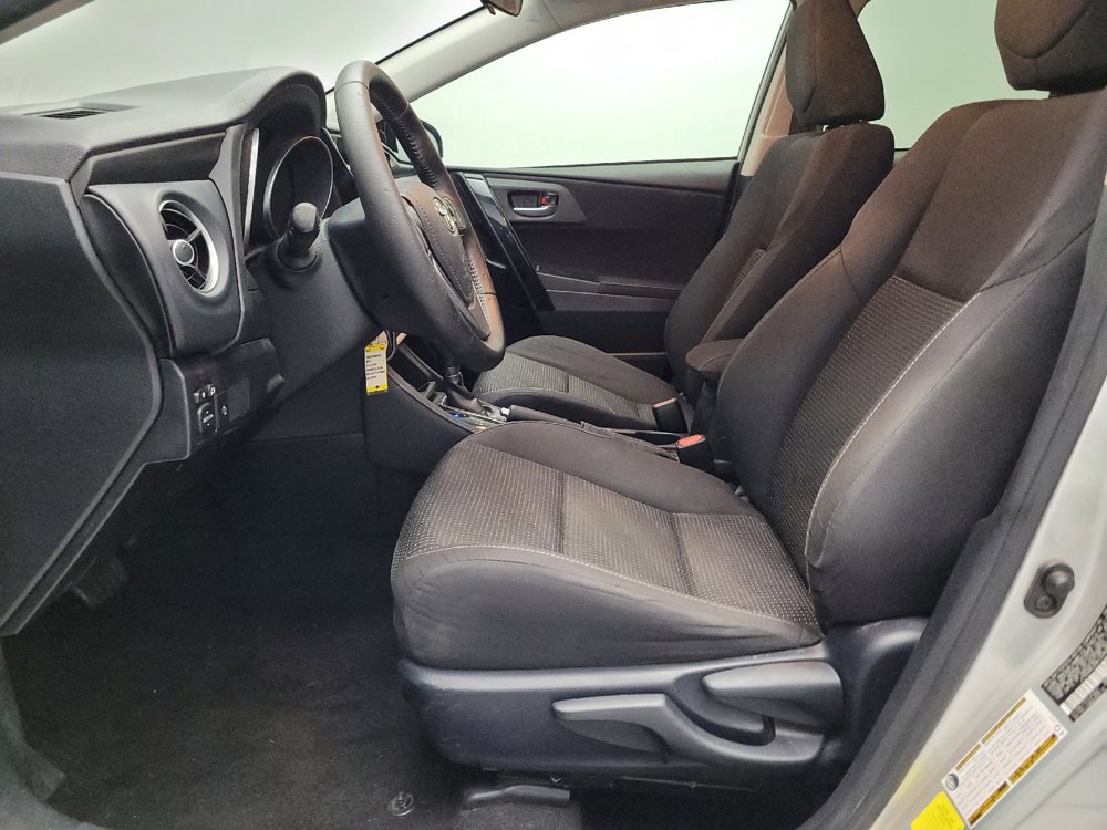 Used 2017 Toyota Corolla iM image 17