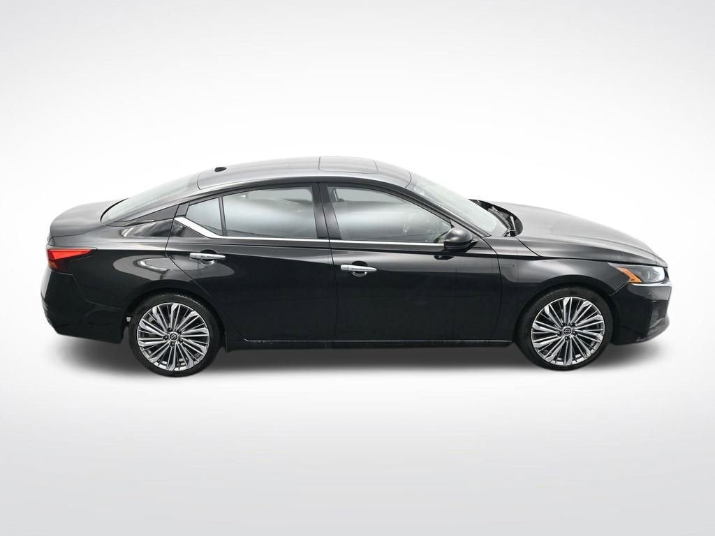 Used 2023 Nissan Altima 2.5 SL image 15