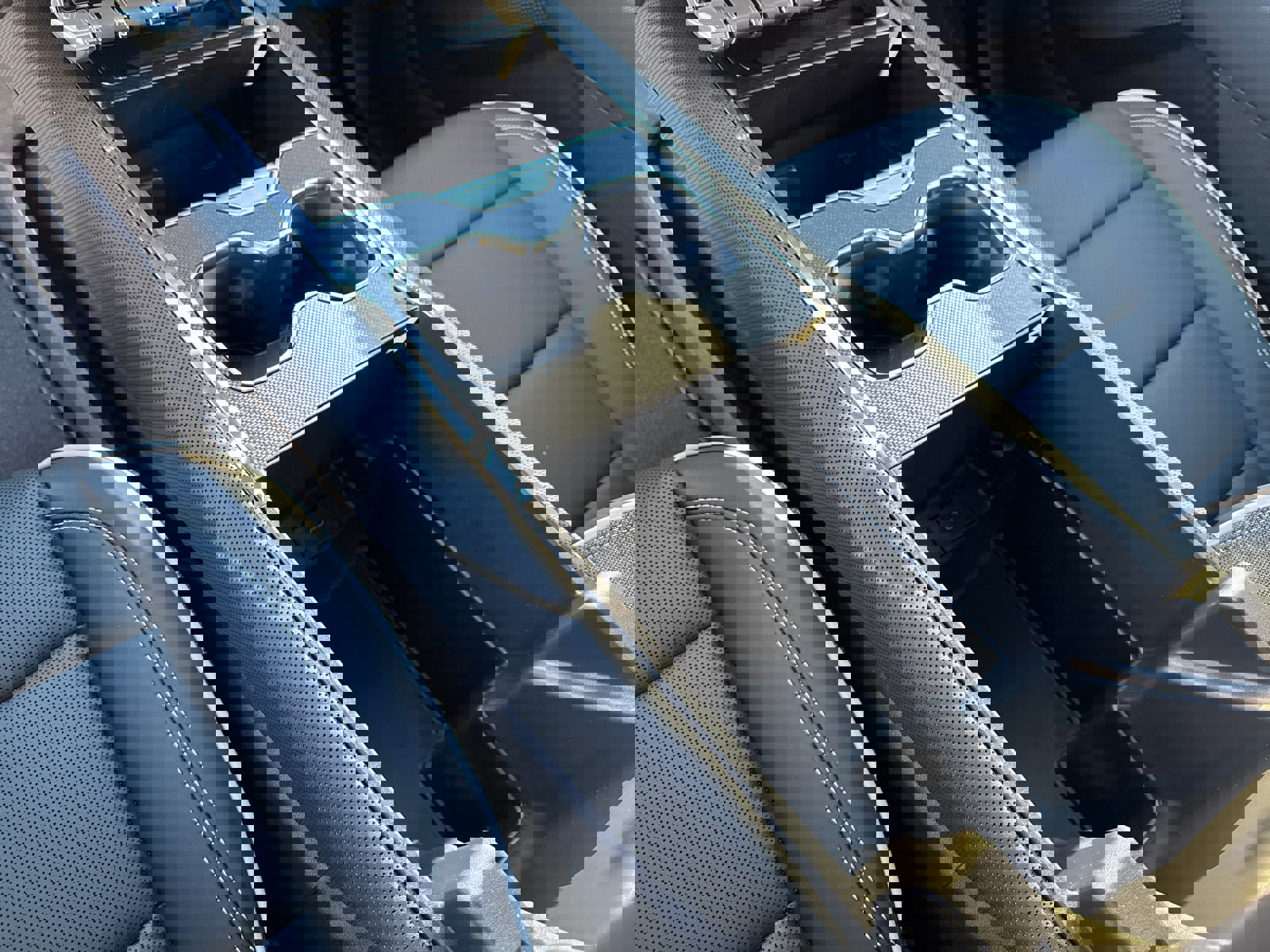 Used 2026 GMC Sierra EV Elevation image 29