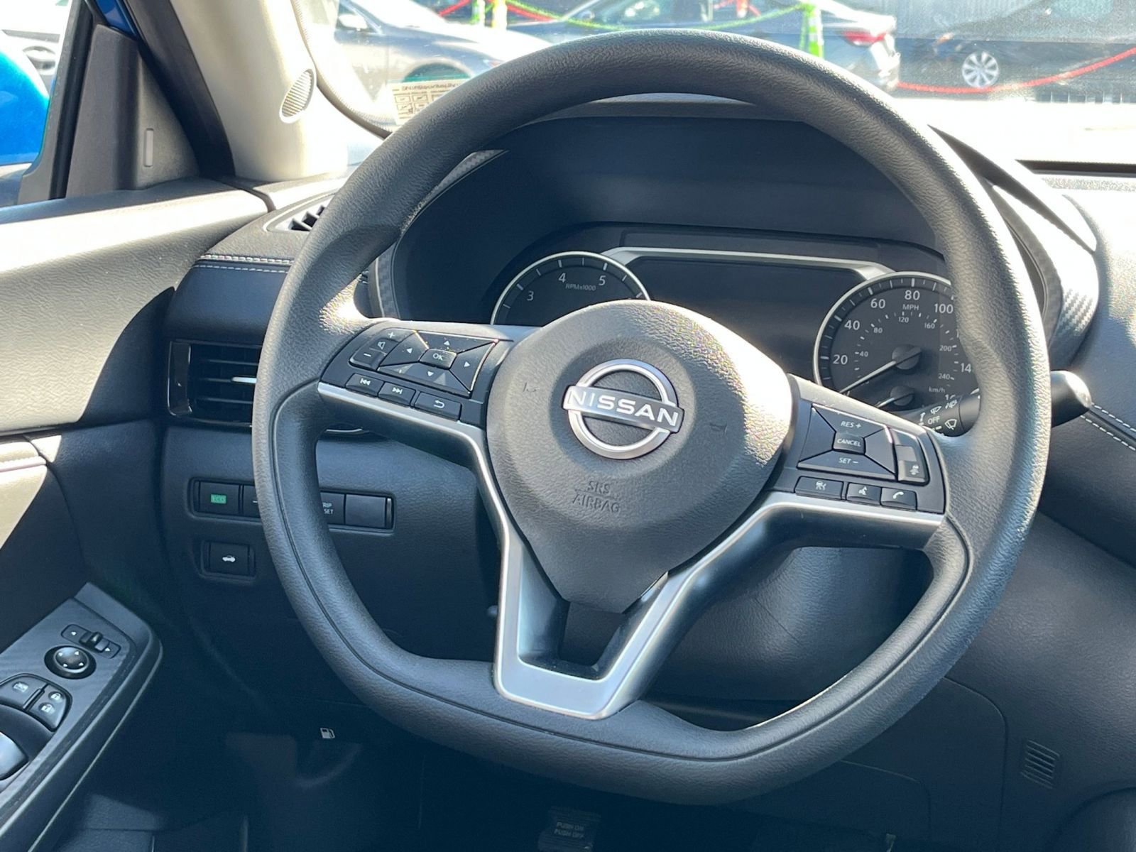 Used 2025 Nissan Sentra SV FWD image 27