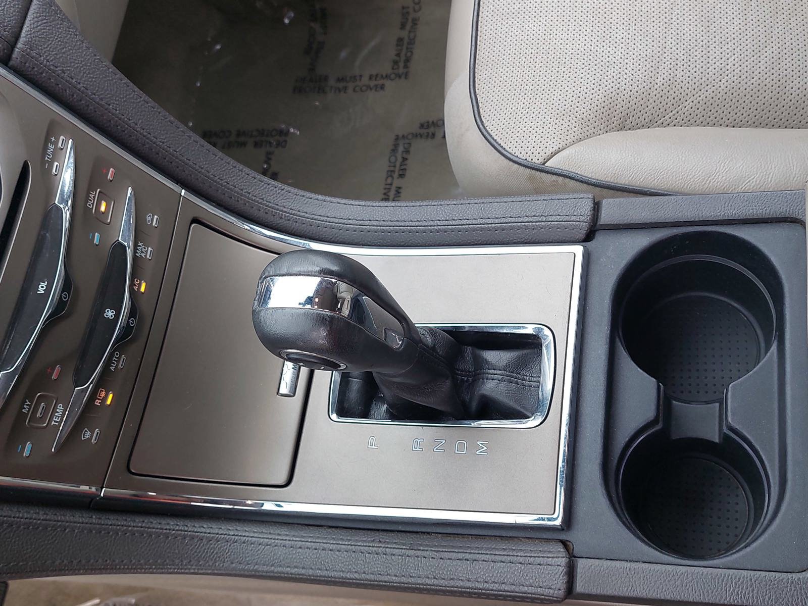 Used 2011 Lincoln MKX AWD w/ 102A Rapid Spec Order Code image 24
