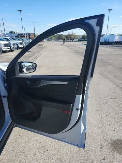 New 2026 Ford Escape Active w/ Tech Pack #1 AWD/4WD image 15