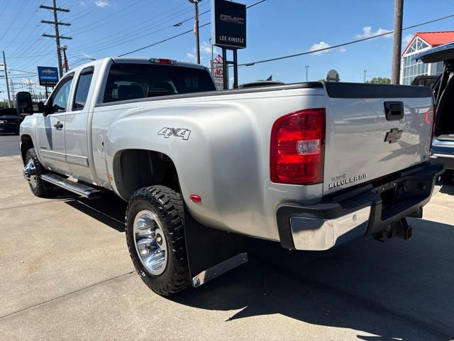 Used 2011 Chevrolet Silverado 3500 LT w/ Interior Plus Package AWD/4WD image 6
