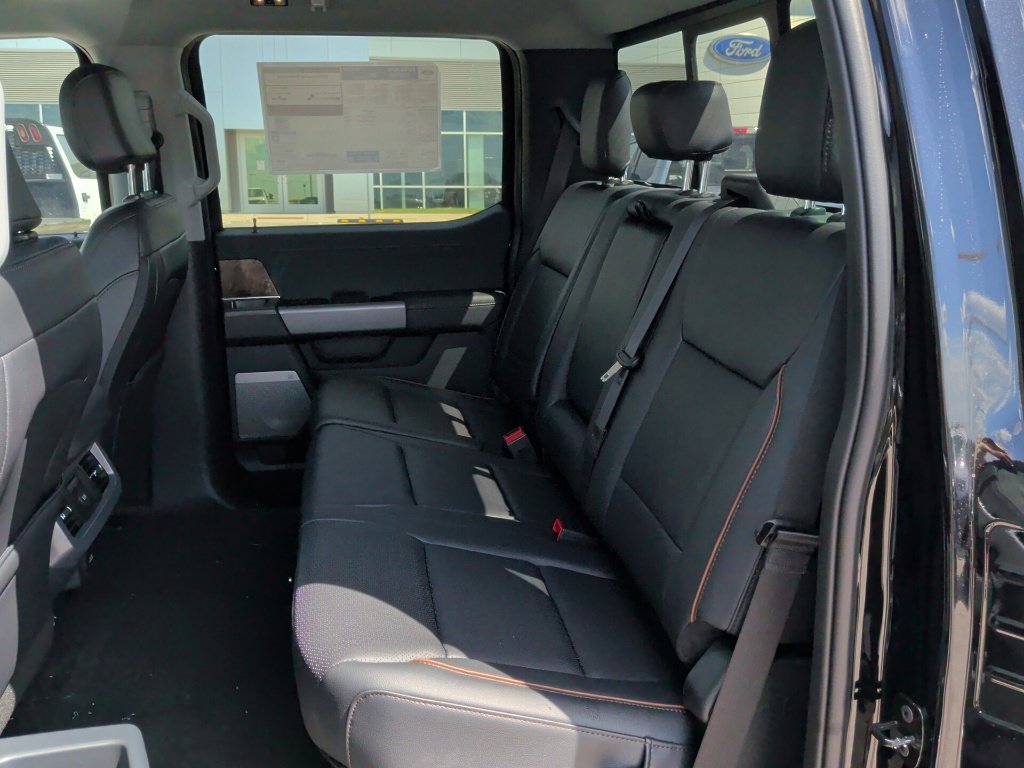 New 2027 Ford F250 Lariat w/ Black Appearance Package AWD/4WD image 38