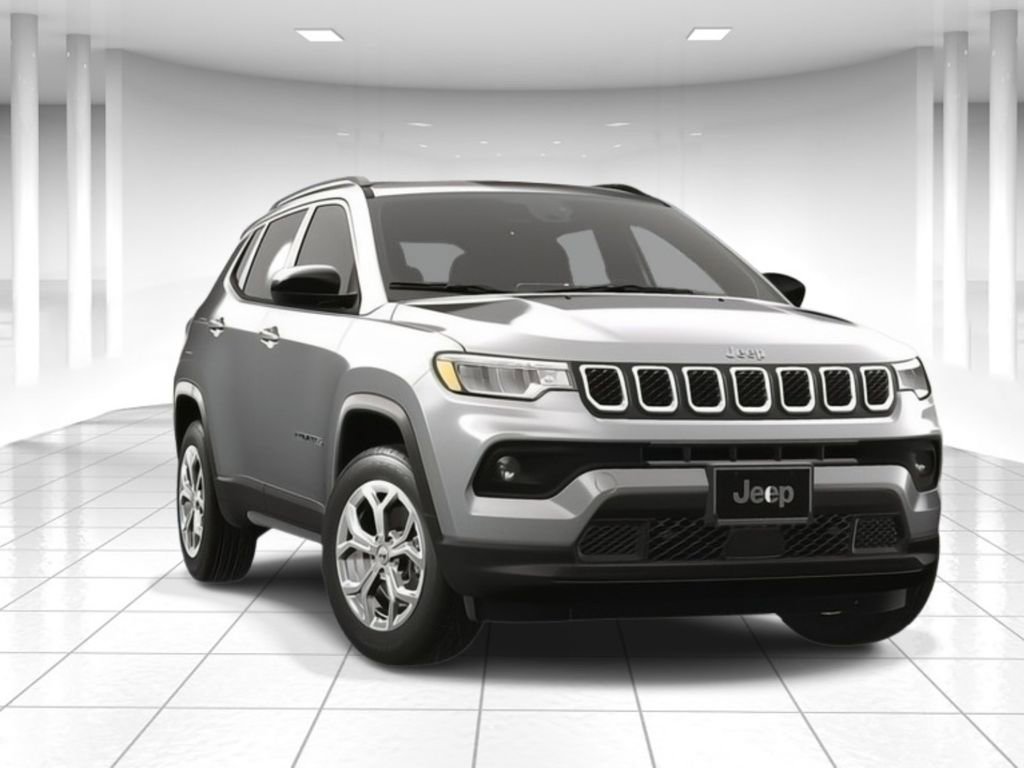 Certified 2025 Jeep Compass Latitude w/ Sun & Sound Group image 8
