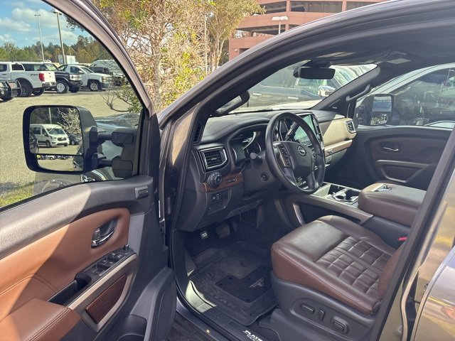 Used 2023 Nissan Titan Platinum Reserve w/ Moonroof Package image 13