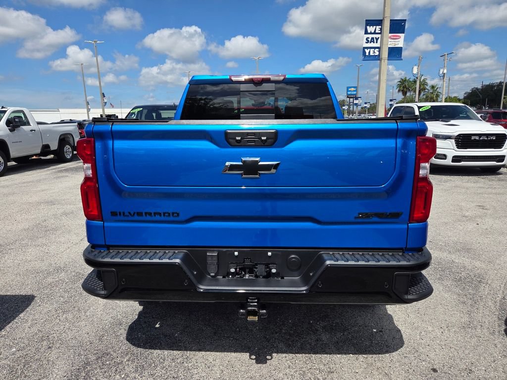 Used 2025 Chevrolet Silverado 1500 ZR2 w/ Technology Package AWD/4WD image 13