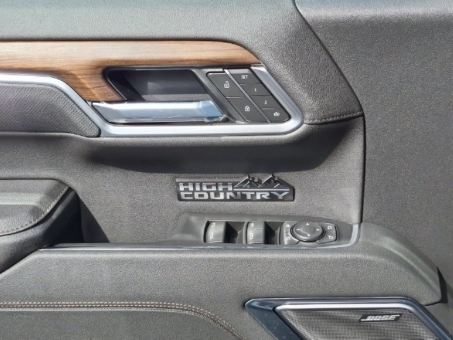 New 2026 Chevrolet Silverado 1500 High Country w/ High Country Premium Package AWD/4WD image 26