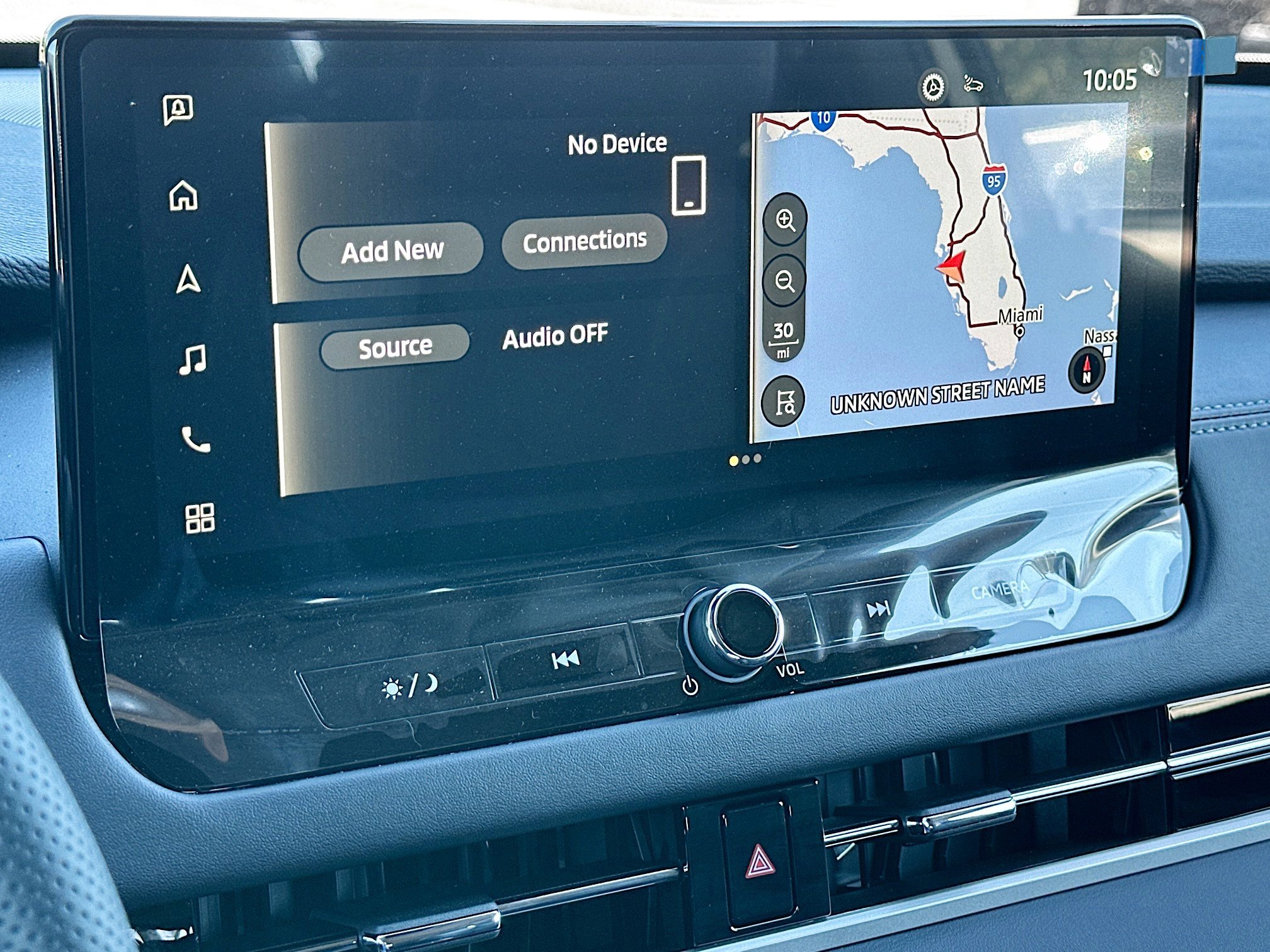 New 2025 Mitsubishi Outlander SE image 10