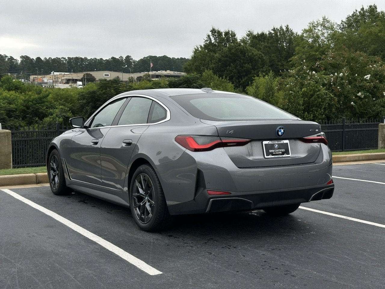 Used 2023 BMW i4 eDrive40 RWD image 8
