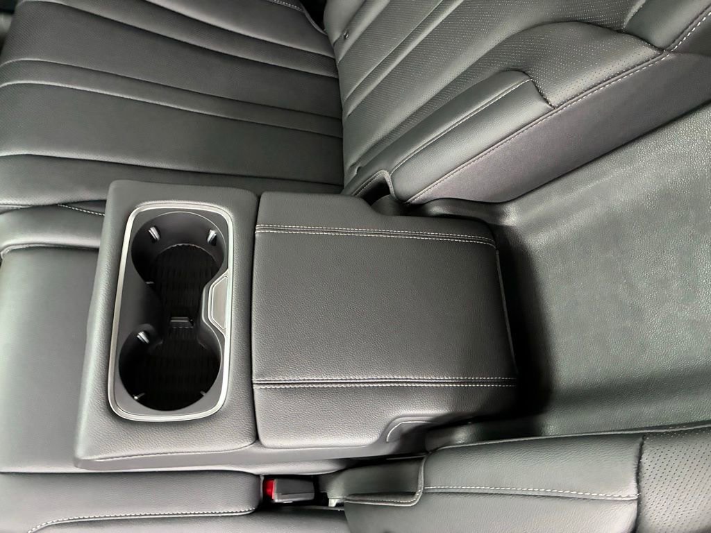 Used 2025 Genesis GV80 2.5T image 18