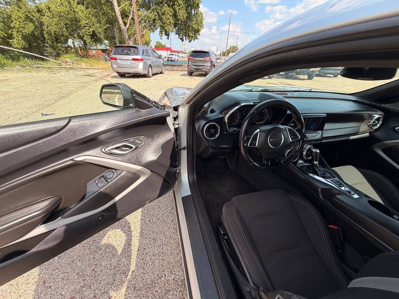 Used 2016 Chevrolet Camaro LT RWD image 10
