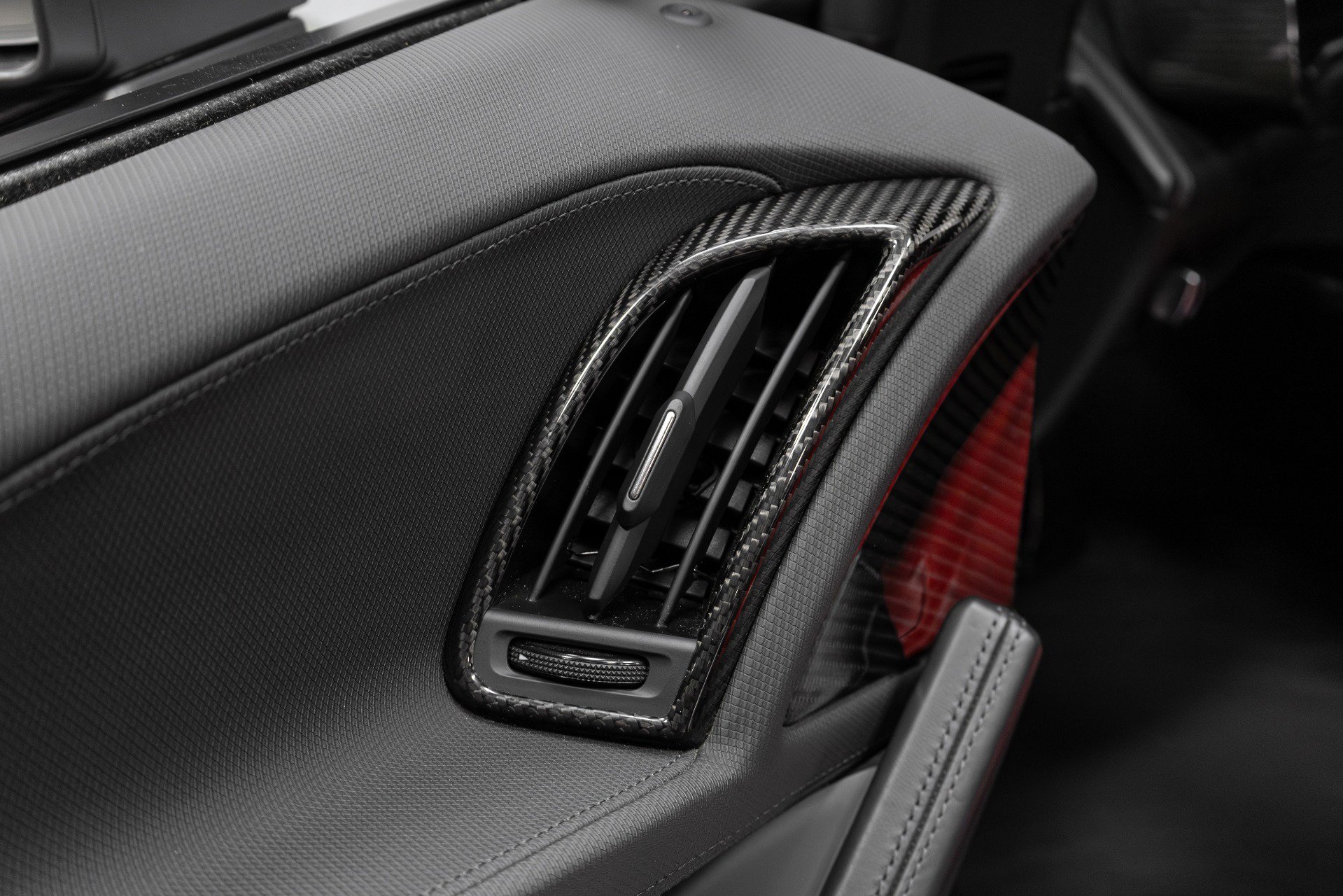 Used 2018 Audi R8 V10 w/ Premium Package image 48