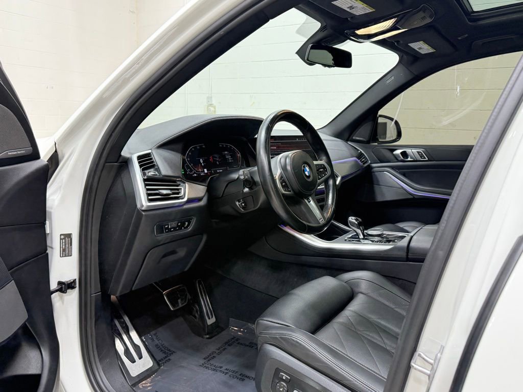 Used 2023 BMW X5 xDrive40i w/ M Sport Package image 17