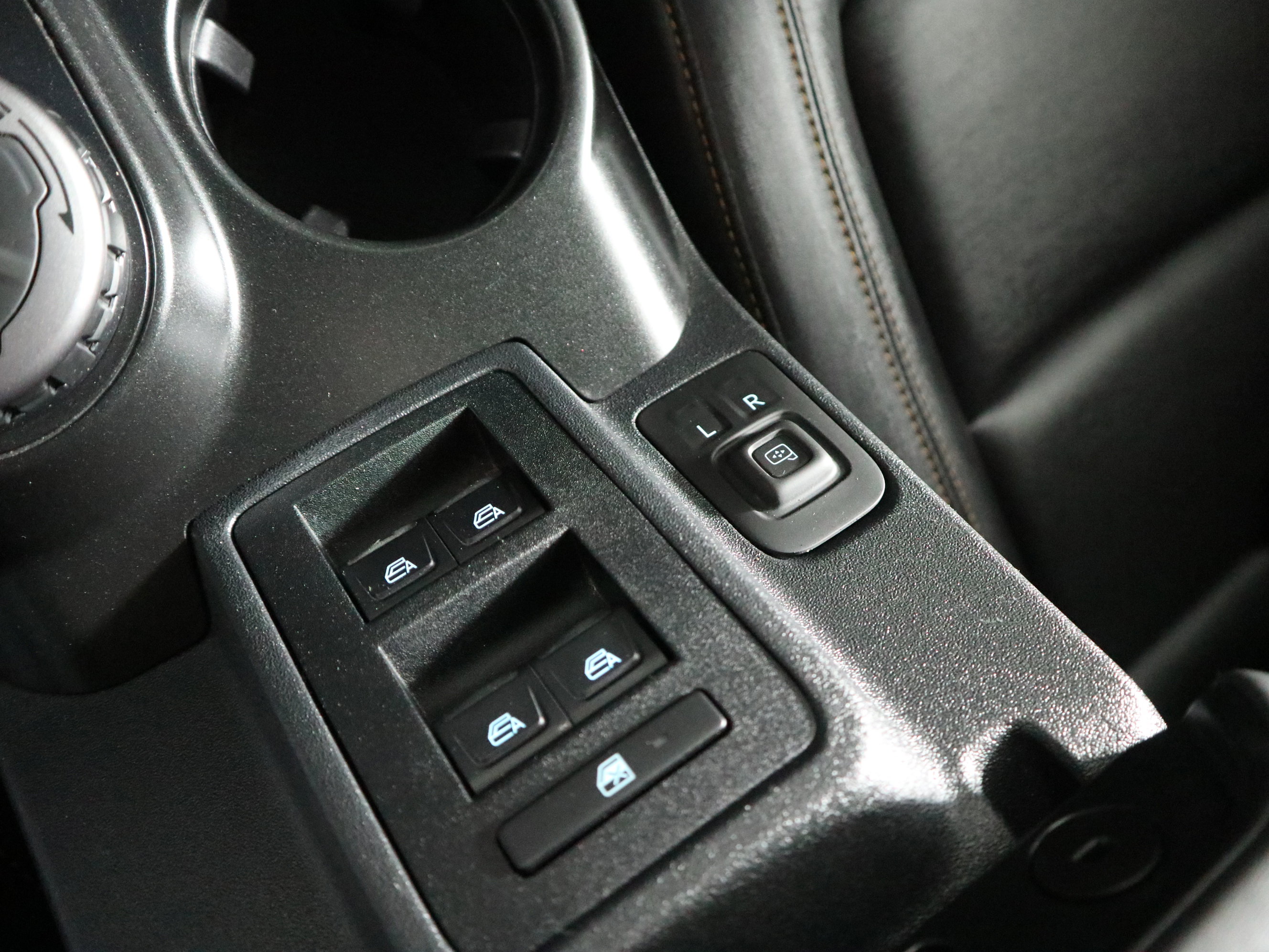 Used 2023 Ford Bronco Badlands image 30