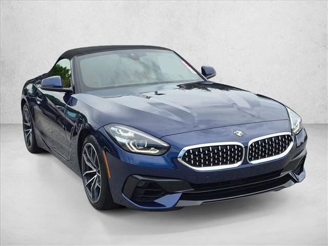 Used 2022 BMW Z4 sDrive30i w/ Convenience Package RWD image 3