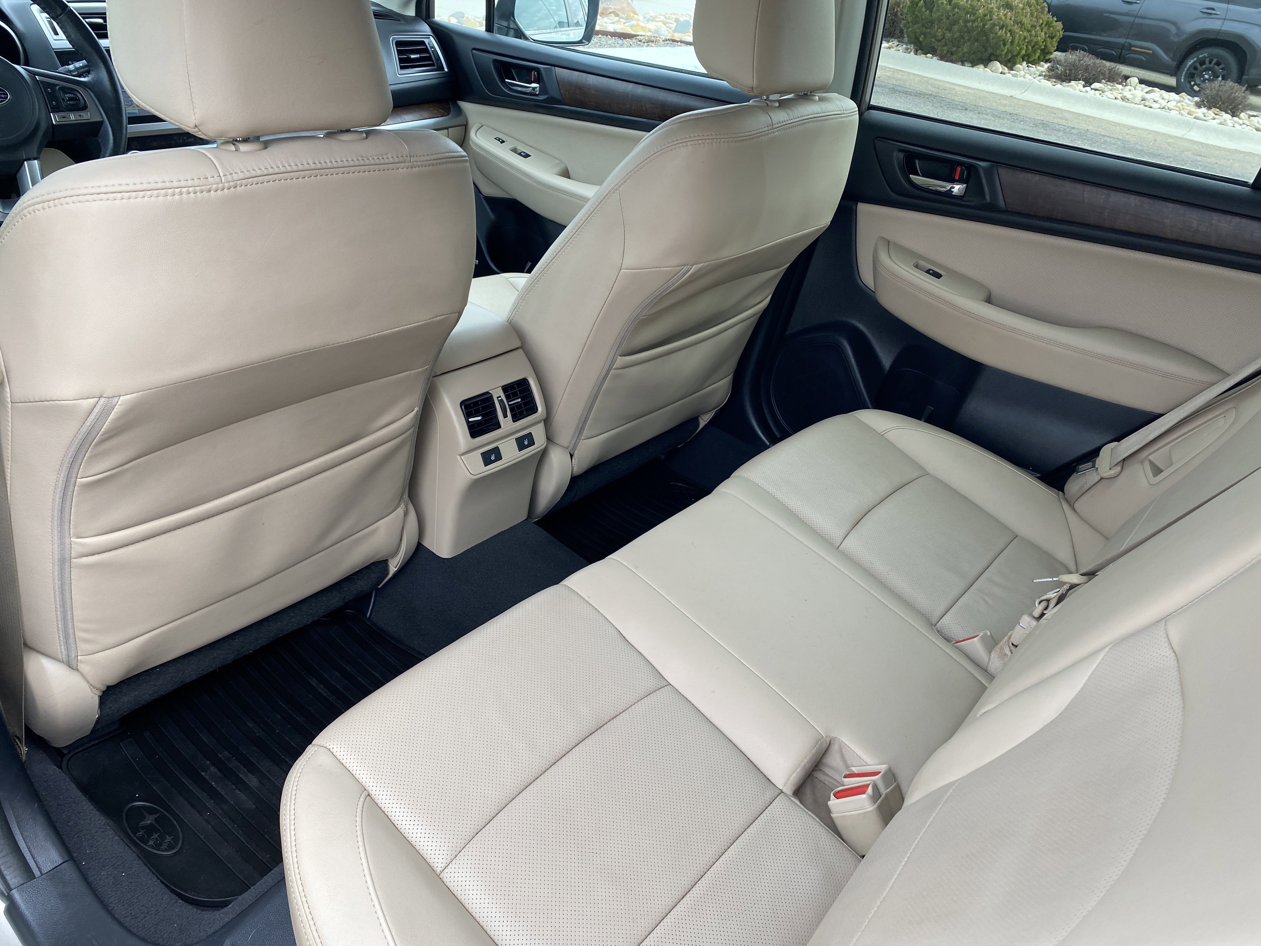 Used 2017 Subaru Outback 2.5i Limited image 19