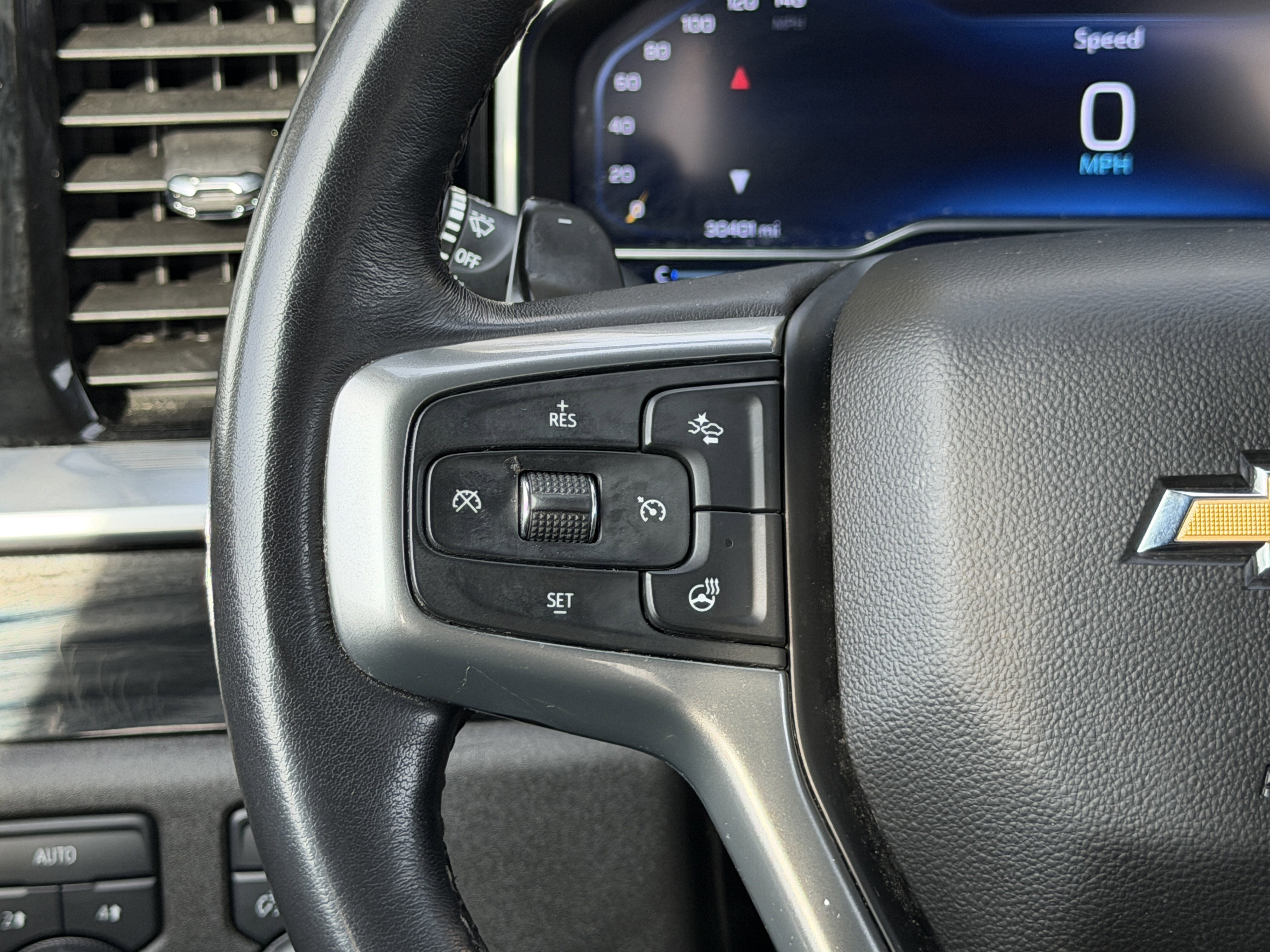 Used 2023 Chevrolet Silverado 1500 LTZ AWD/4WD image 43