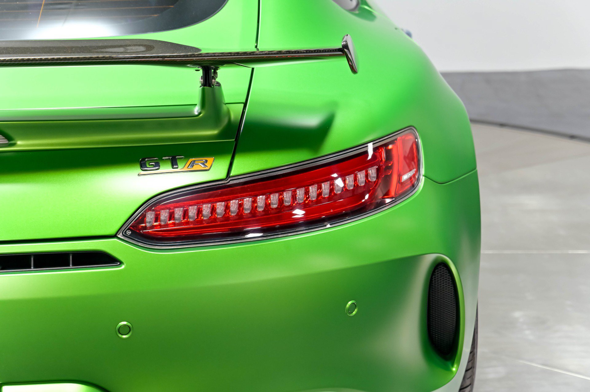 Used 2018 Mercedes-Benz AMG GT R image 53