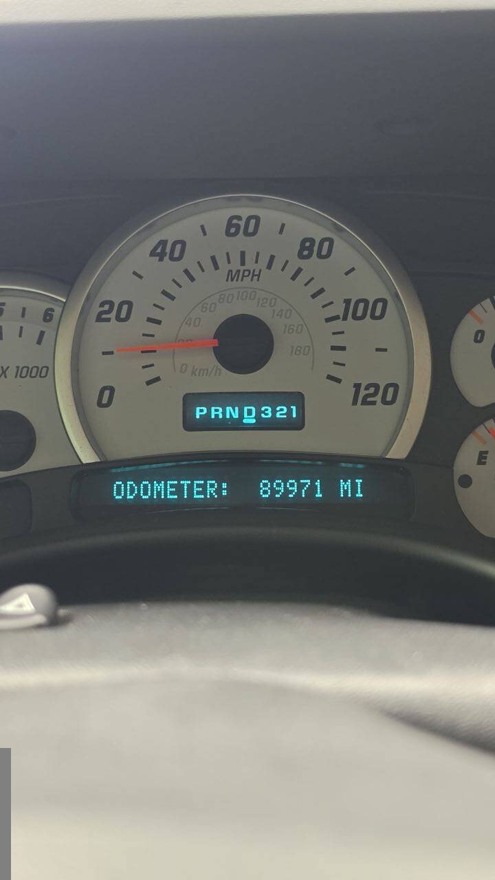 Used 2003 HUMMER H2 w/ Preferred Equipment Group AWD/4WD image 13