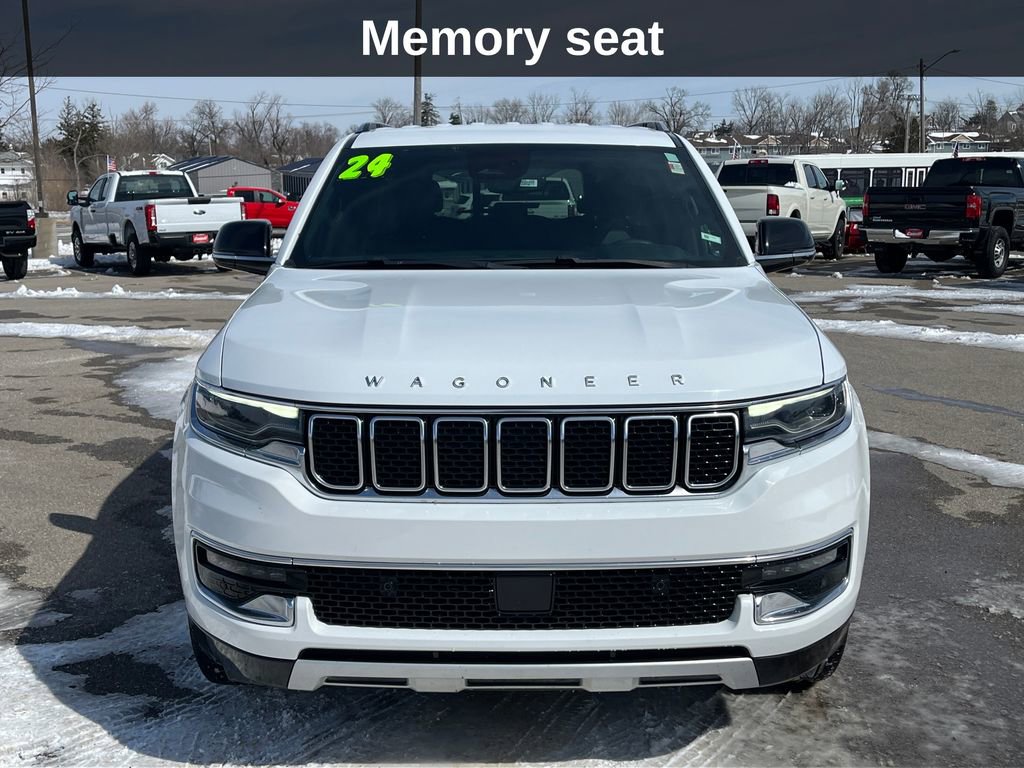 Used 2024 Jeep Wagoneer L Series II w/ Flexible Seating Group image 10