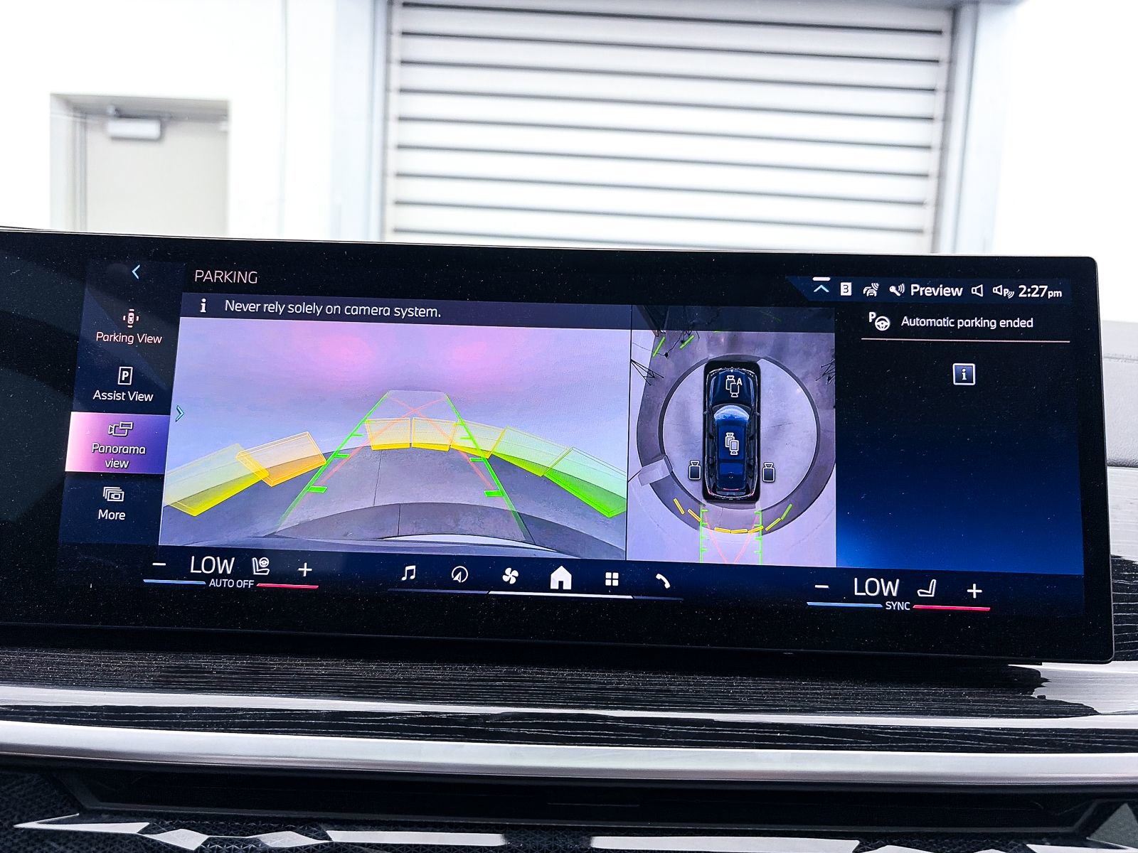 Used 2024 BMW X7 xDrive40i w/ M Sport Package image 8