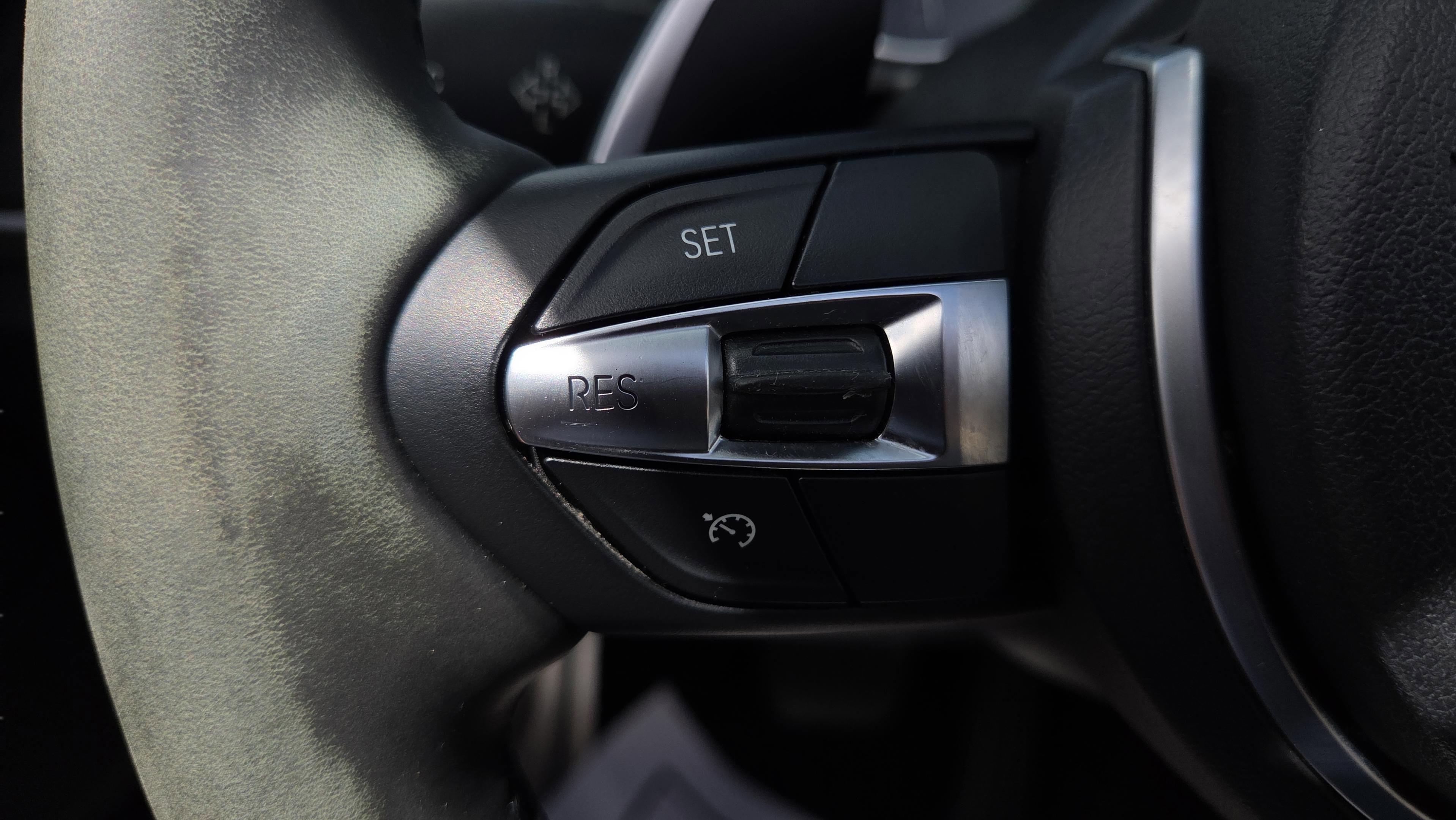 Used 2017 BMW 230i Convertible image 23