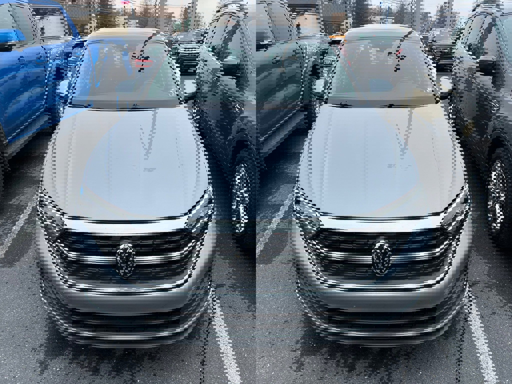 Used 2023 Volkswagen Jetta SE w/ Panoramic Sunroof Package image 2