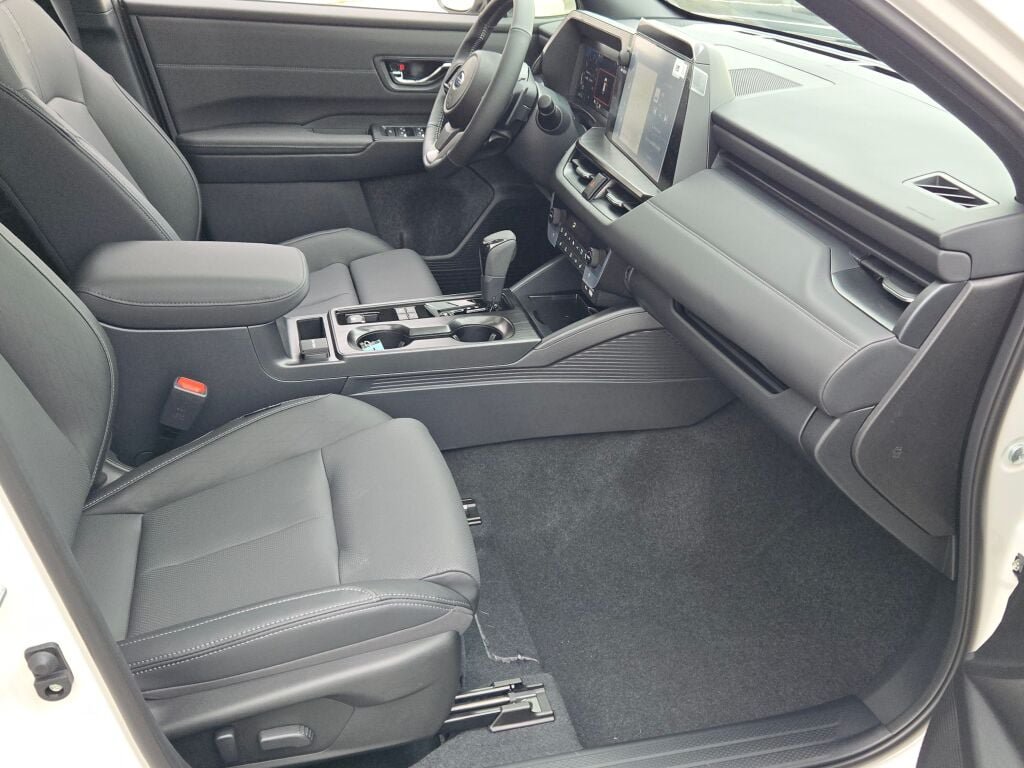 New 2026 Subaru Outback Touring AWD/4WD image 4