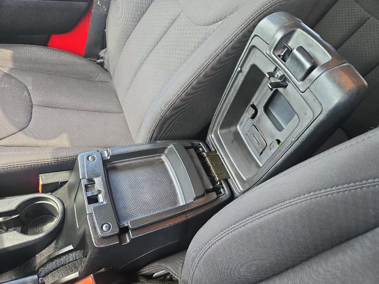 Used 2014 Jeep Wrangler Unlimited Sport w/ Quick Order Package 24S image 22