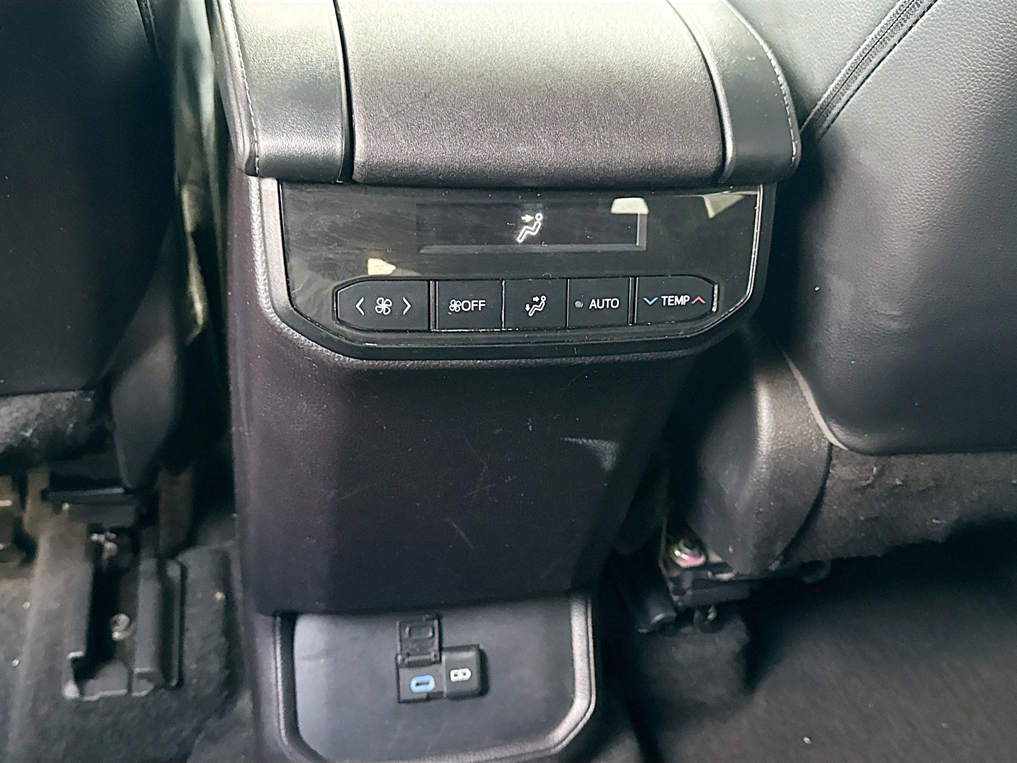 Used 2022 Toyota Highlander XSE image 19