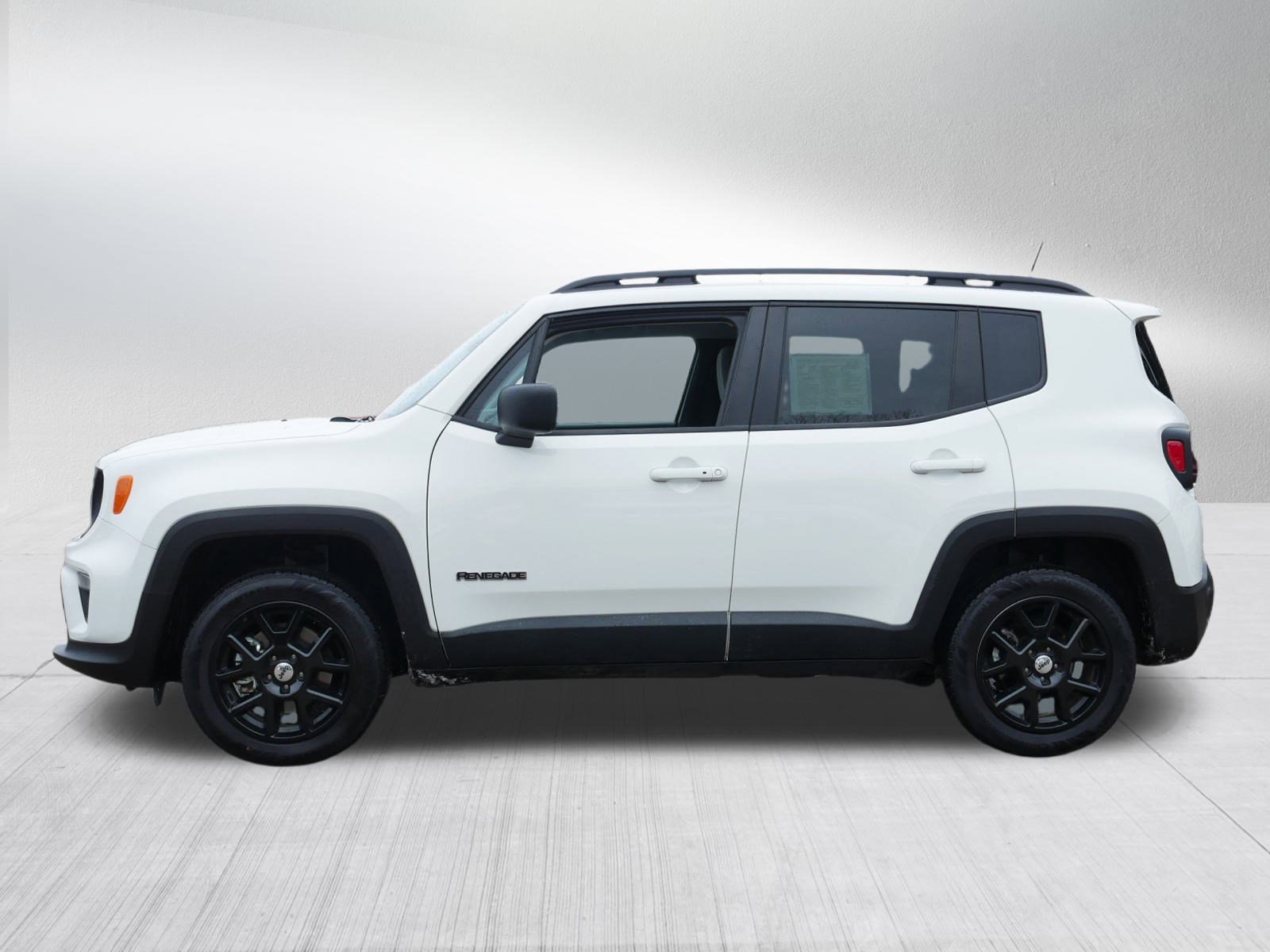 Certified 2022 Jeep Renegade Latitude w/ Convenience Group image 4