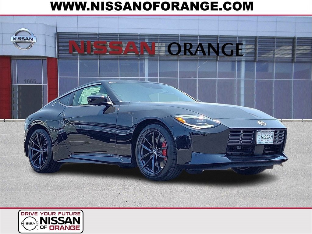 New 2025 Nissan Z Performance w/ Floor Mat Package