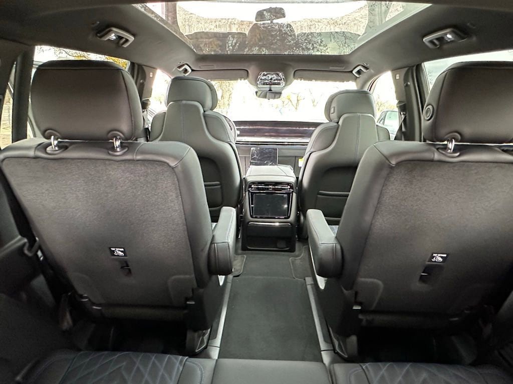 New 2025 Cadillac Escalade IQ Sport 1 w/ LPO, ONYX Package AWD/4WD image 30
