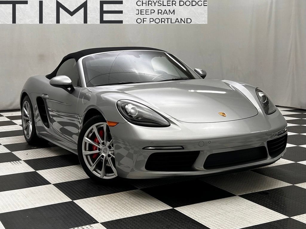 Used 2017 Porsche 718 Boxster S RWD image 1