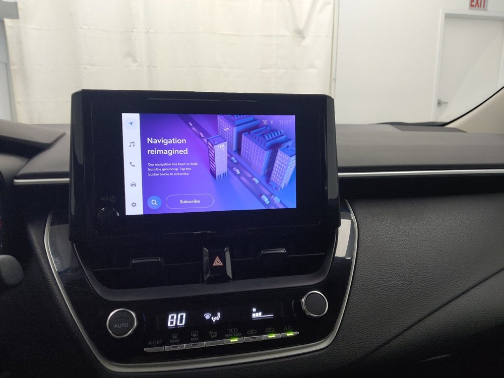 Used 2025 Toyota Corolla LE image 25