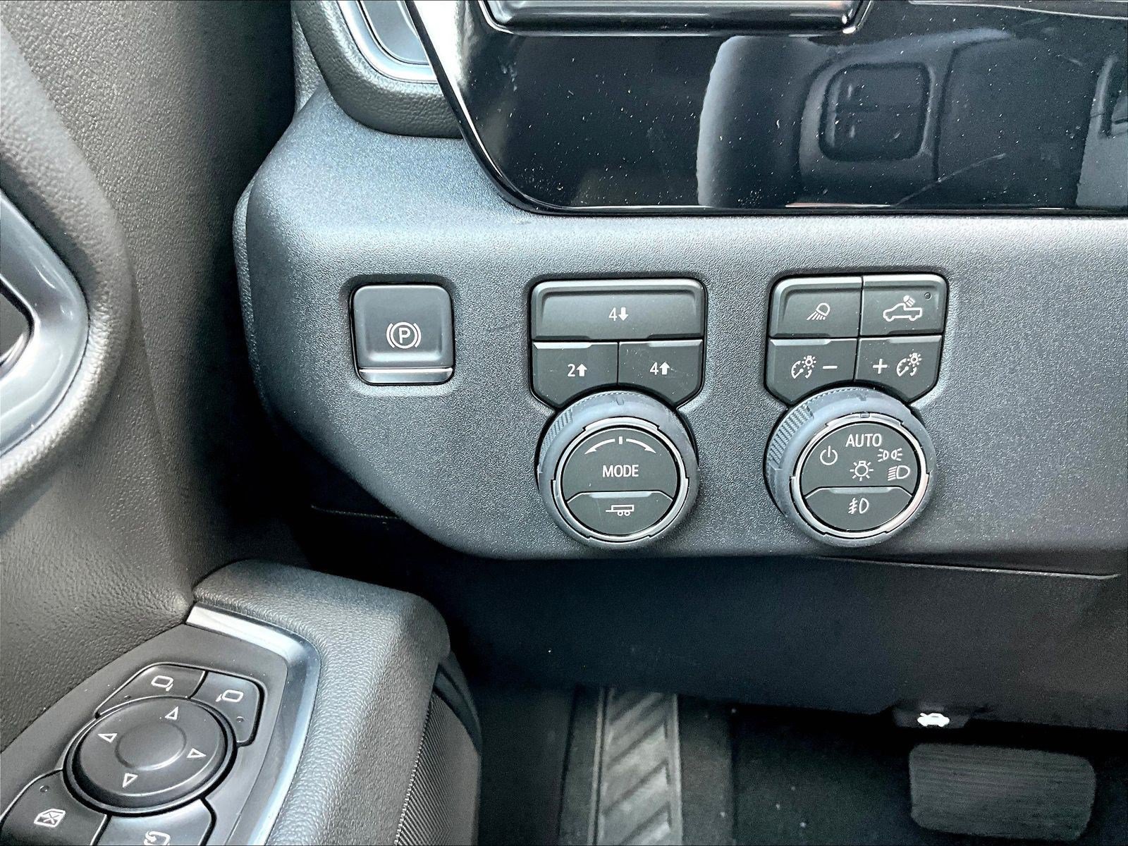 New 2026 Chevrolet Silverado 2500 LT w/ Trail Boss Package AWD/4WD image 25