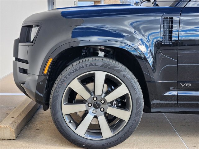 New 2026 Land Rover Defender 130 V8 image 6