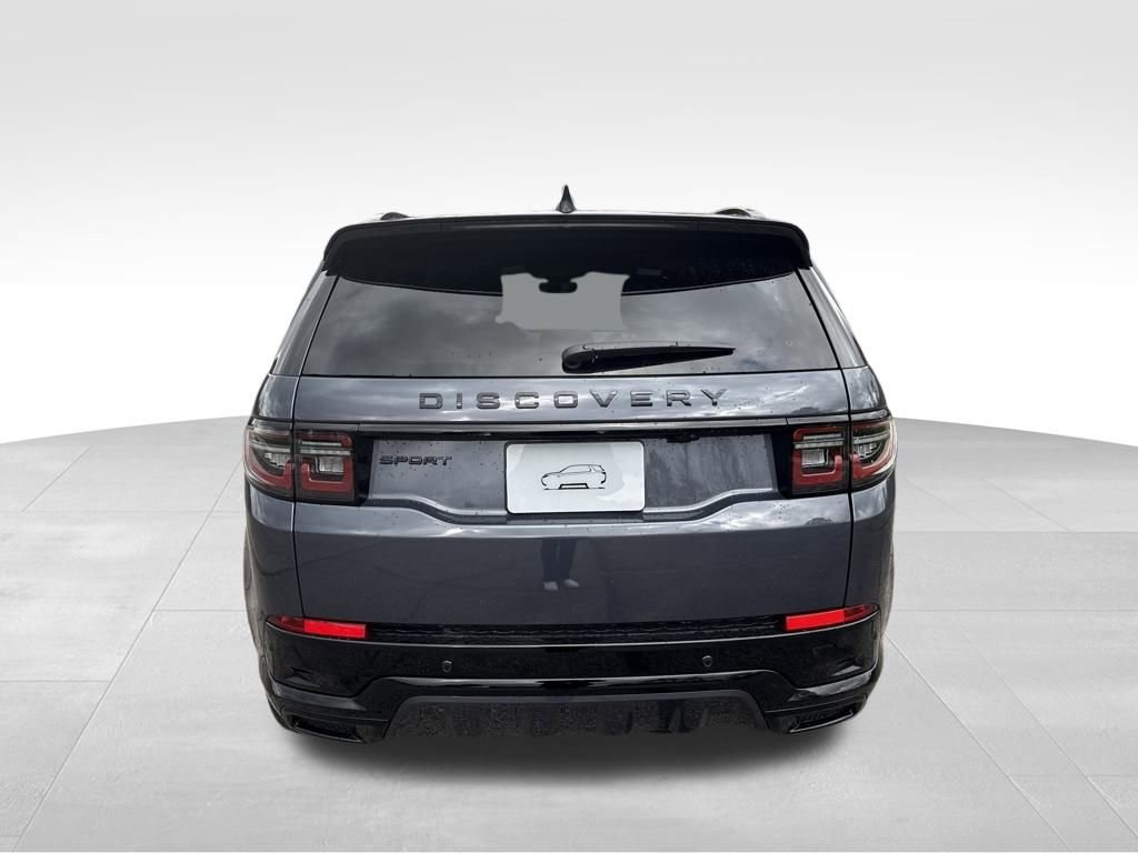 New 2025 Land Rover Discovery Sport Dynamic SE image 7