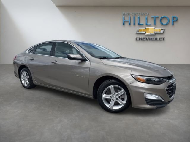 Used 2022 Chevrolet Malibu LT FWD image 2