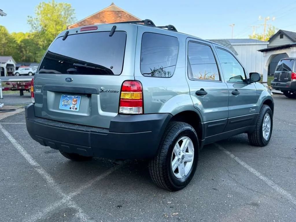 Used 2006 Ford Escape 4WD Hybrid image 8