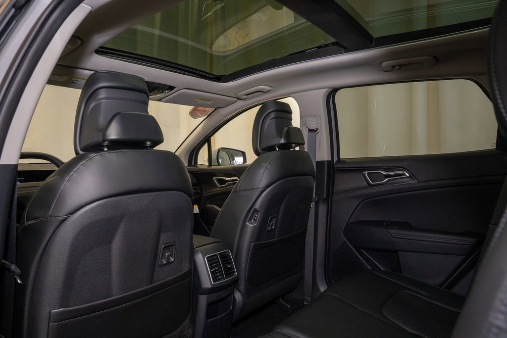 New 2026 Kia Sportage EX w/ EX Panorama Roof Package image 18