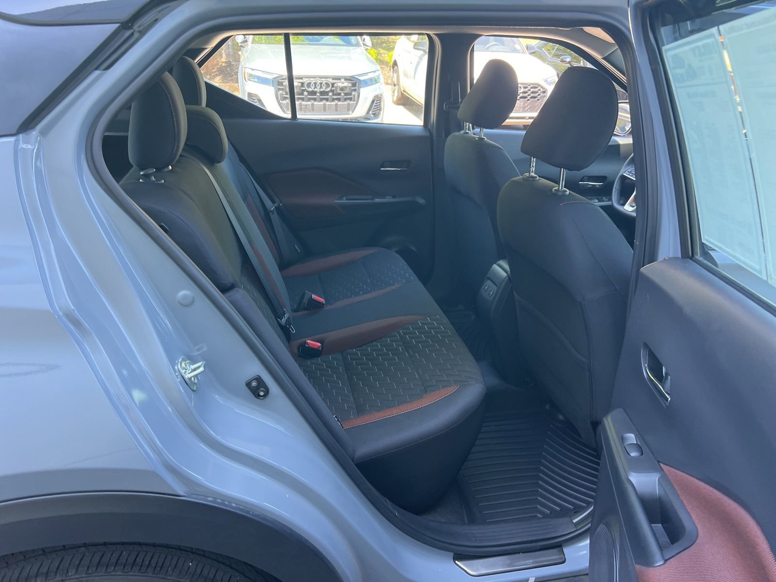 Used 2023 Nissan Kicks SR w/ Exterior Package image 33