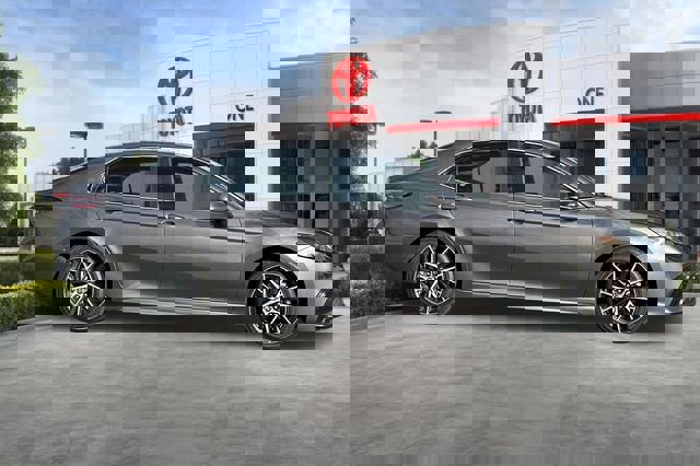 Certified 2024 Toyota Camry SE image 3