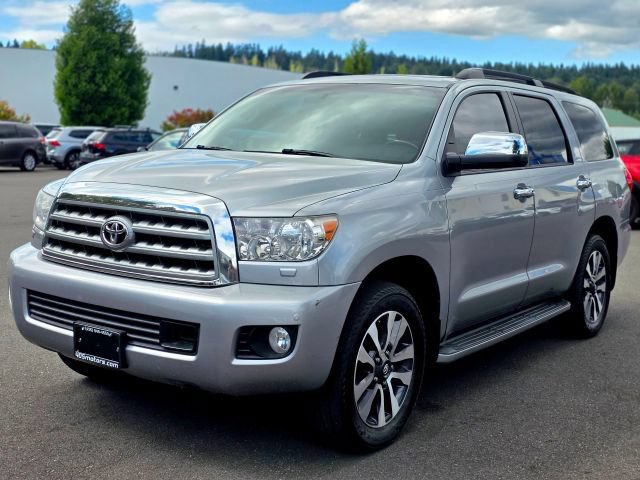Used 2015 Toyota Sequoia Platinum AWD/4WD image 3